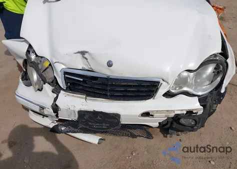 2005 Mercedes-Benz C 230 Kompressor Sport z USA, uszkodzony, nr VIN WDBRF40J65F561814